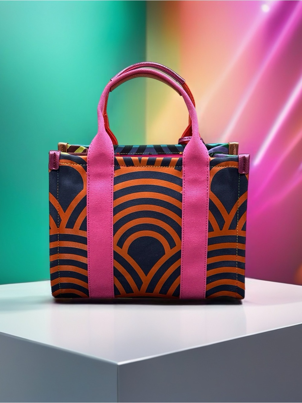 Kurt Geiger Small Southbank Tote ๐ - Picture 4 of 13